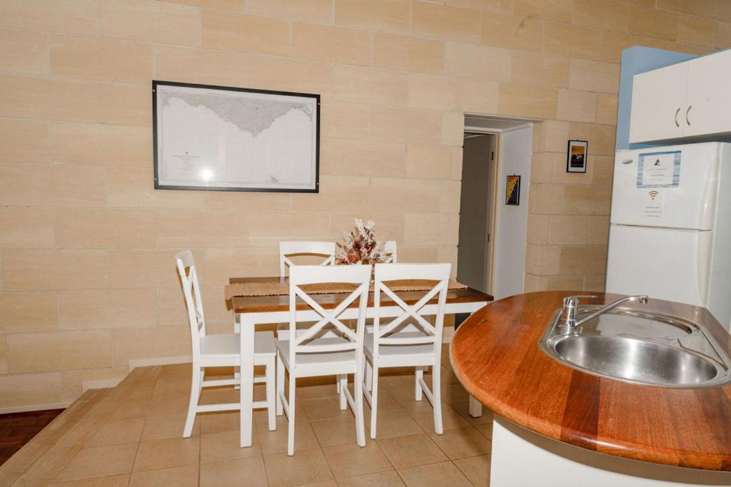Bayview No 1 Apartment Порт Кембъл Екстериор снимка